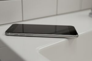 Uso de celular no banheiro
